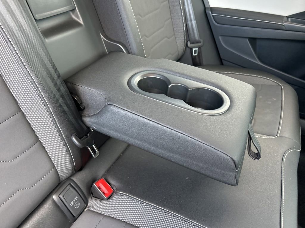 Certified 2025 Volkswagen Taos SE image 45
