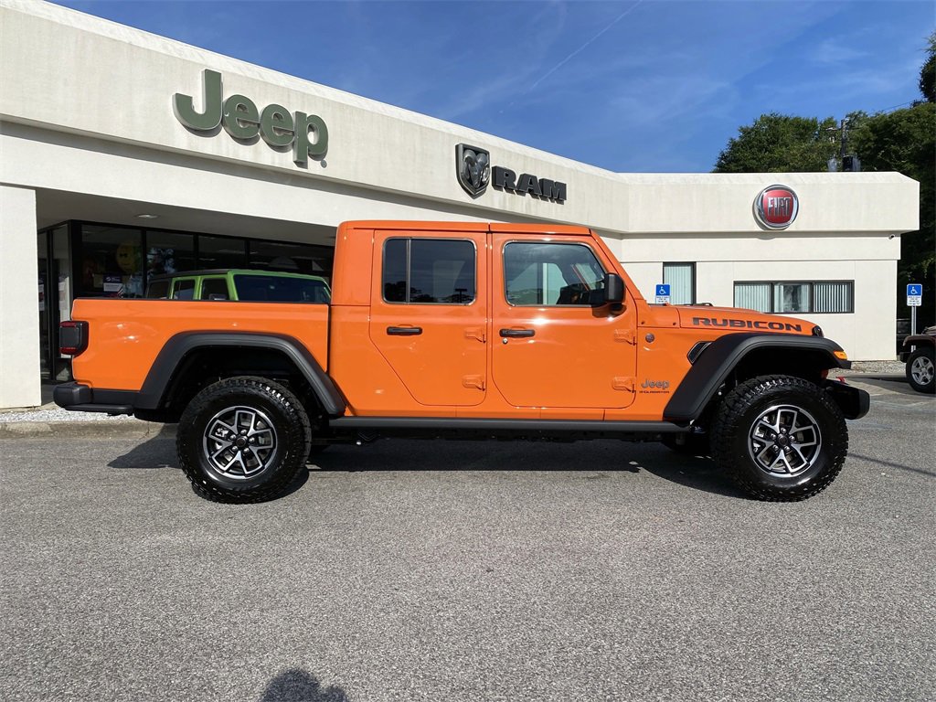 New 2025 Jeep Gladiator Rubicon w/ Safety Group image 10