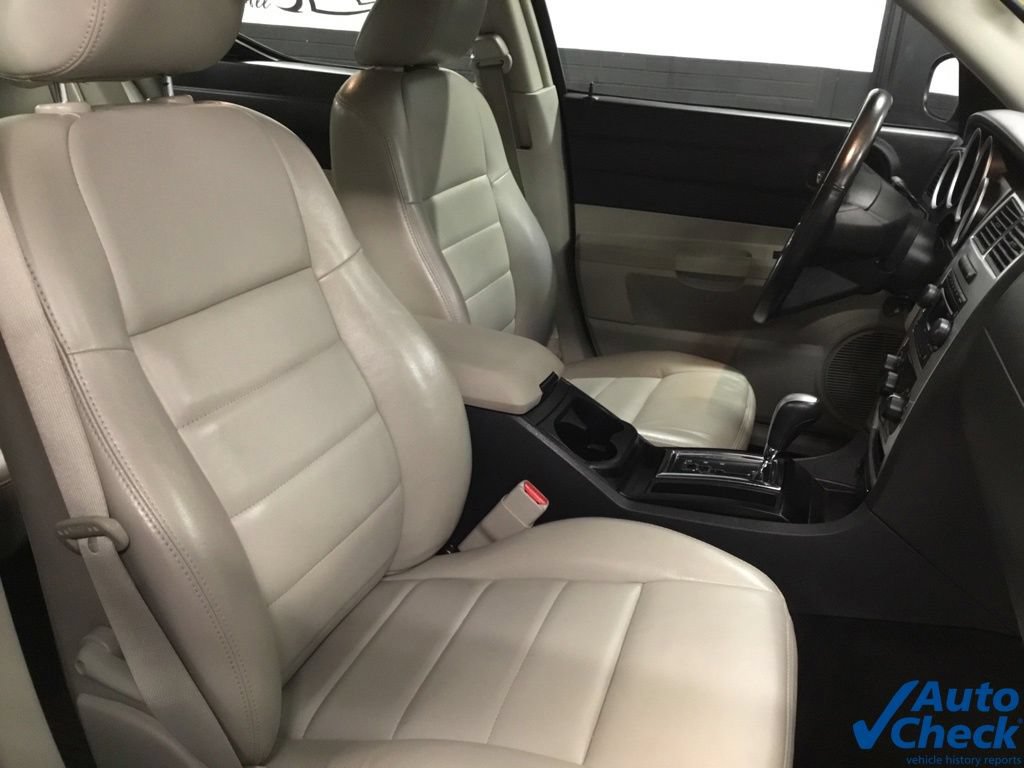 Used 2007 Dodge Charger SXT w/ Comfort Seating Group AWD/4WD image 32