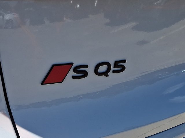 New 2026 Audi SQ5 Premium Plus AWD/4WD image 22