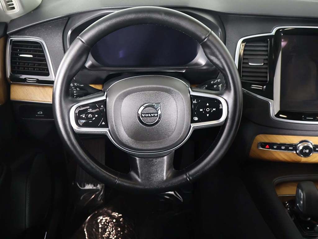 Used 2025 Volvo XC90 B5 Plus AWD/4WD image 50