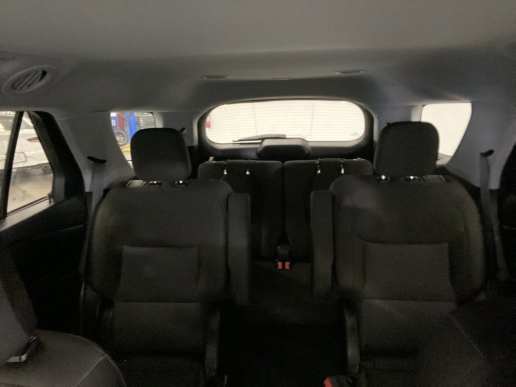 Used 2022 Ford Explorer XLT image 23