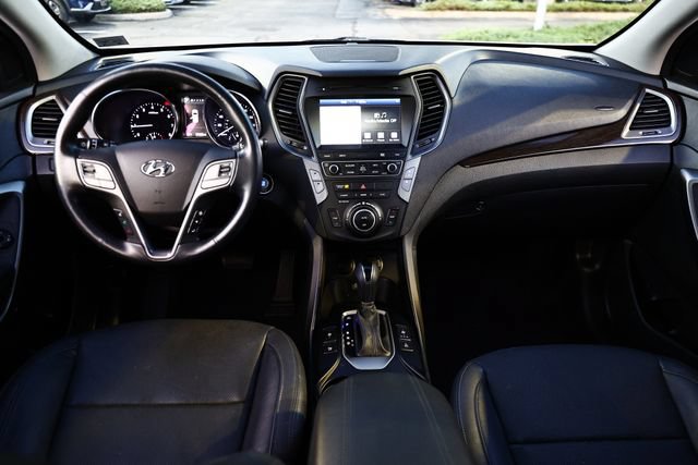 Used 2017 Hyundai Santa Fe Sport FWD image 30