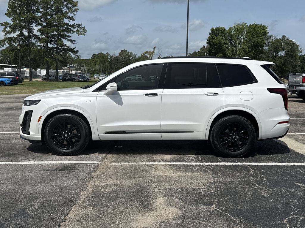 Used 2024 Cadillac XT6 Luxury FWD image 8