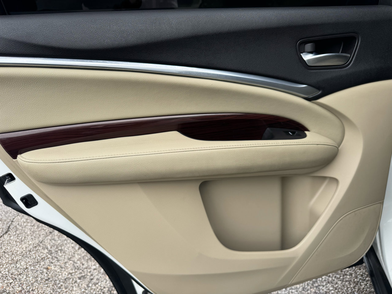 Used 2016 Acura MDX SH-AWD image 22