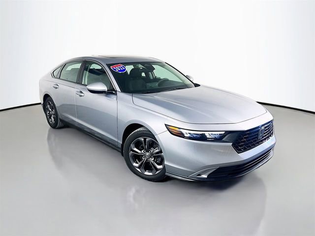 Used 2023 Honda Accord EX image 2