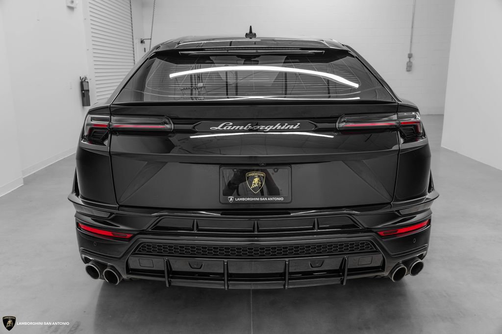 Used 2024 Lamborghini Urus S AWD/4WD image 16