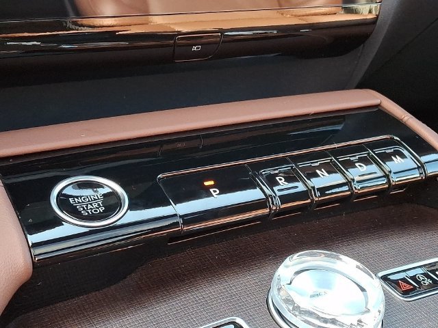 New 2027 Lincoln Navigator Reserve AWD/4WD image 14