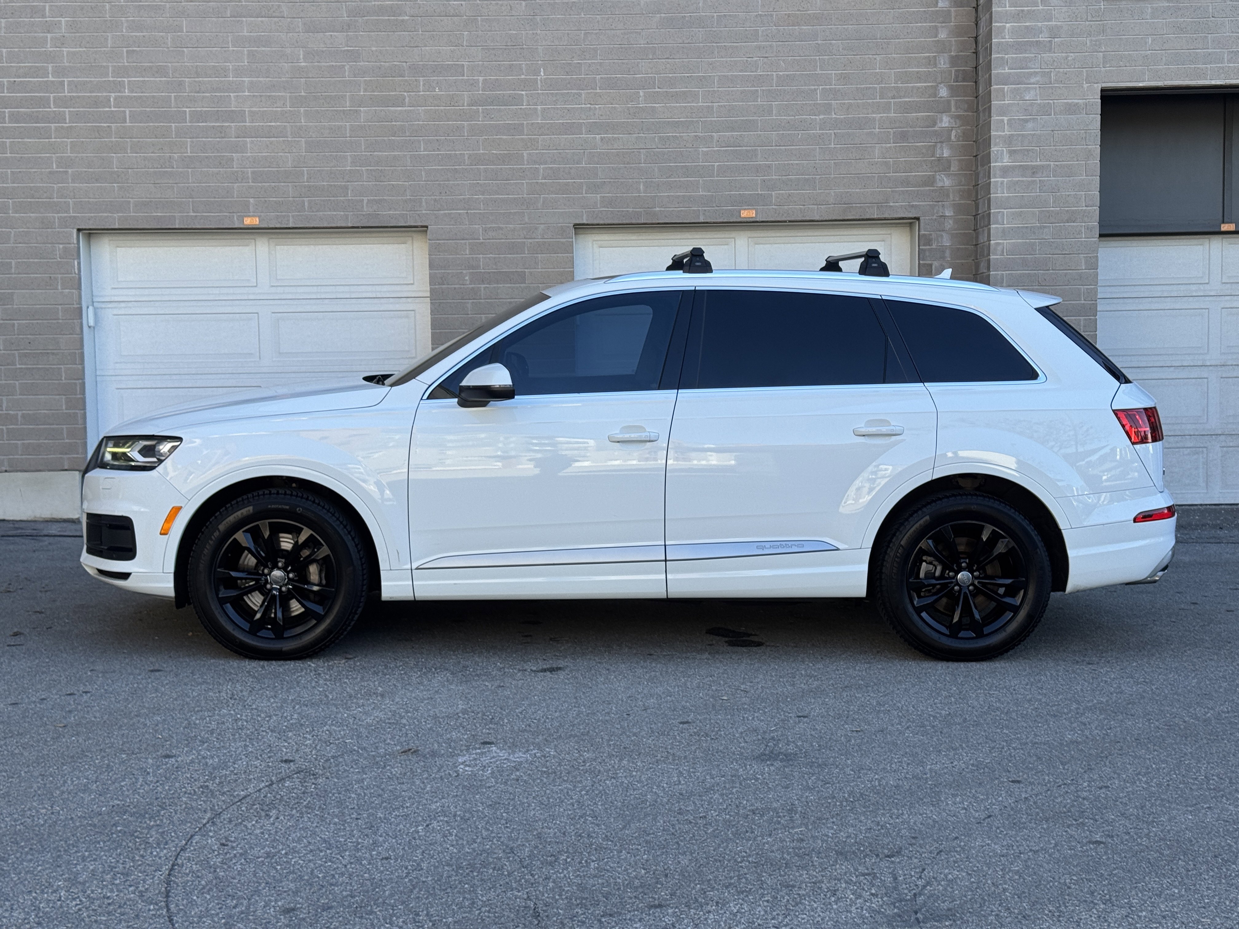 Used 2017 Audi Q7 3.0T Premium AWD/4WD image 2