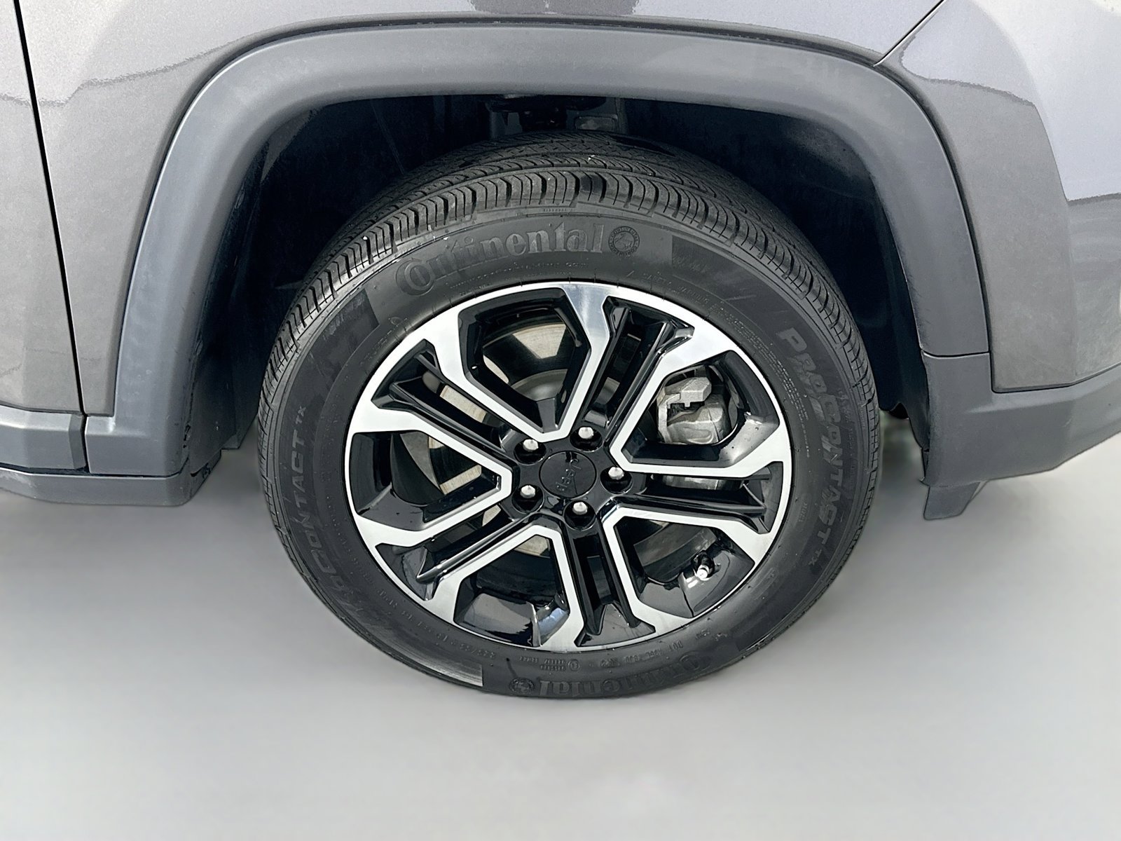 Used 2023 Jeep Compass Limited AWD/4WD image 33
