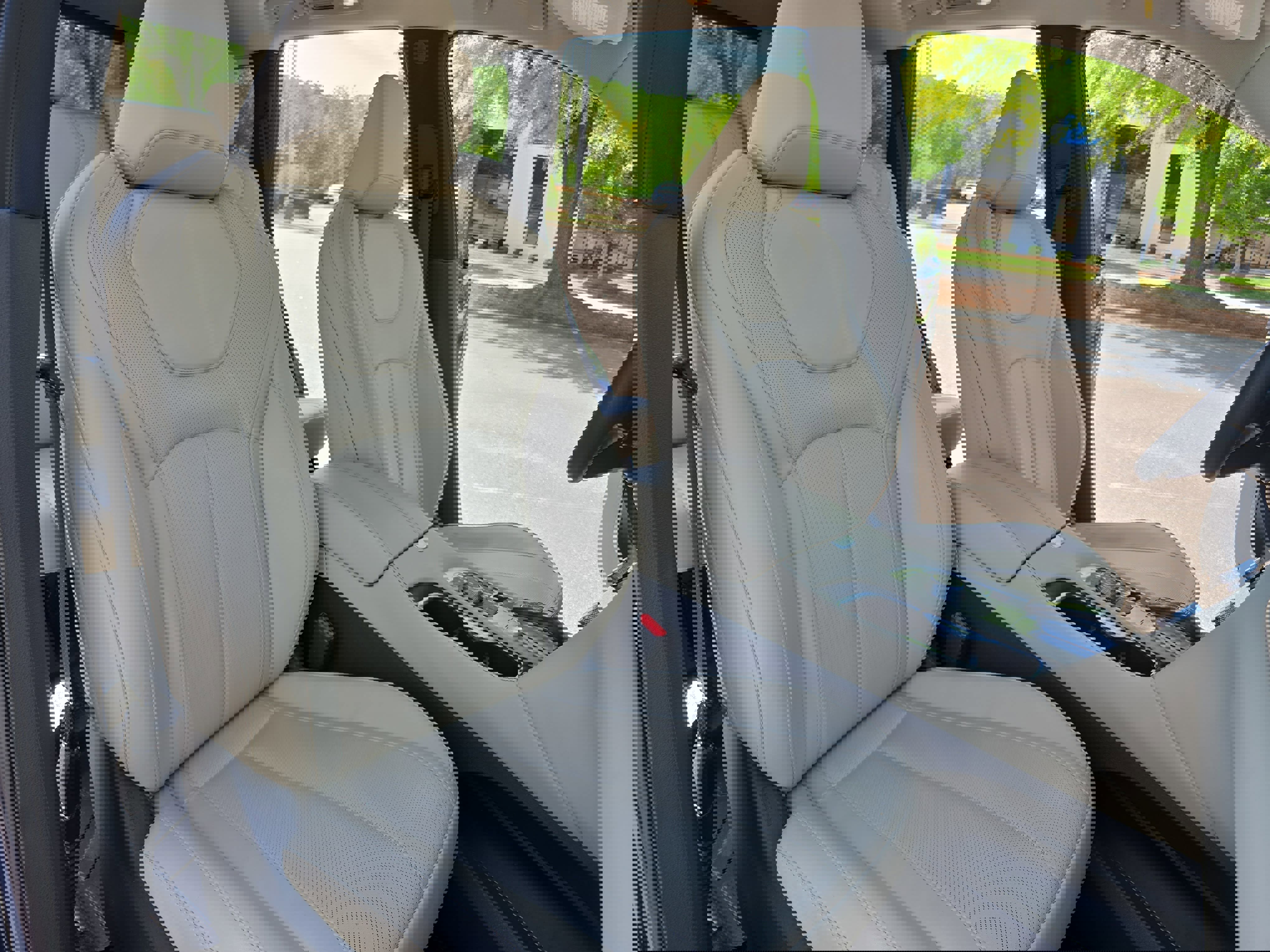 Used 2024 INFINITI QX60 Pure image 10