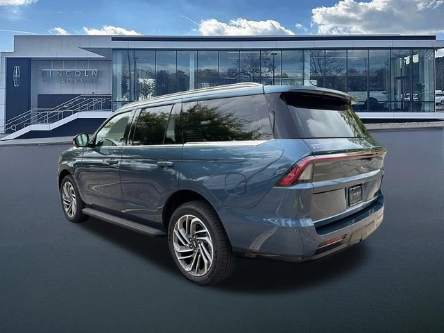 New 2027 Lincoln Navigator Premiere AWD/4WD image 7