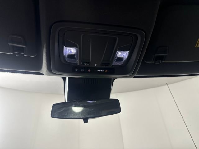 Used 2023 GMC Sierra 1500 Elevation image 24