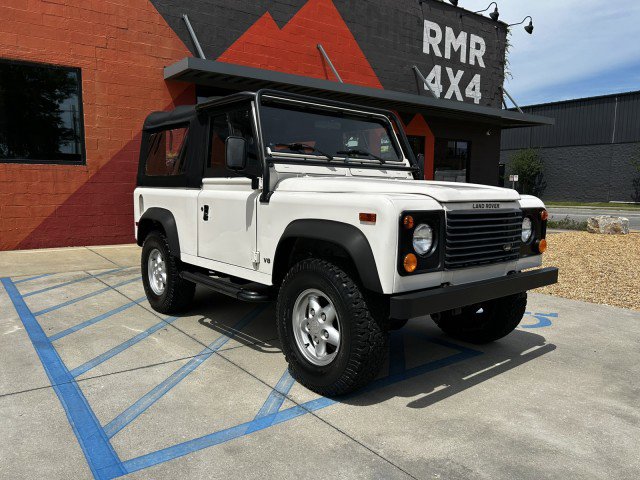 Used 1995 Land Rover Defender 90 AWD/4WD image 9