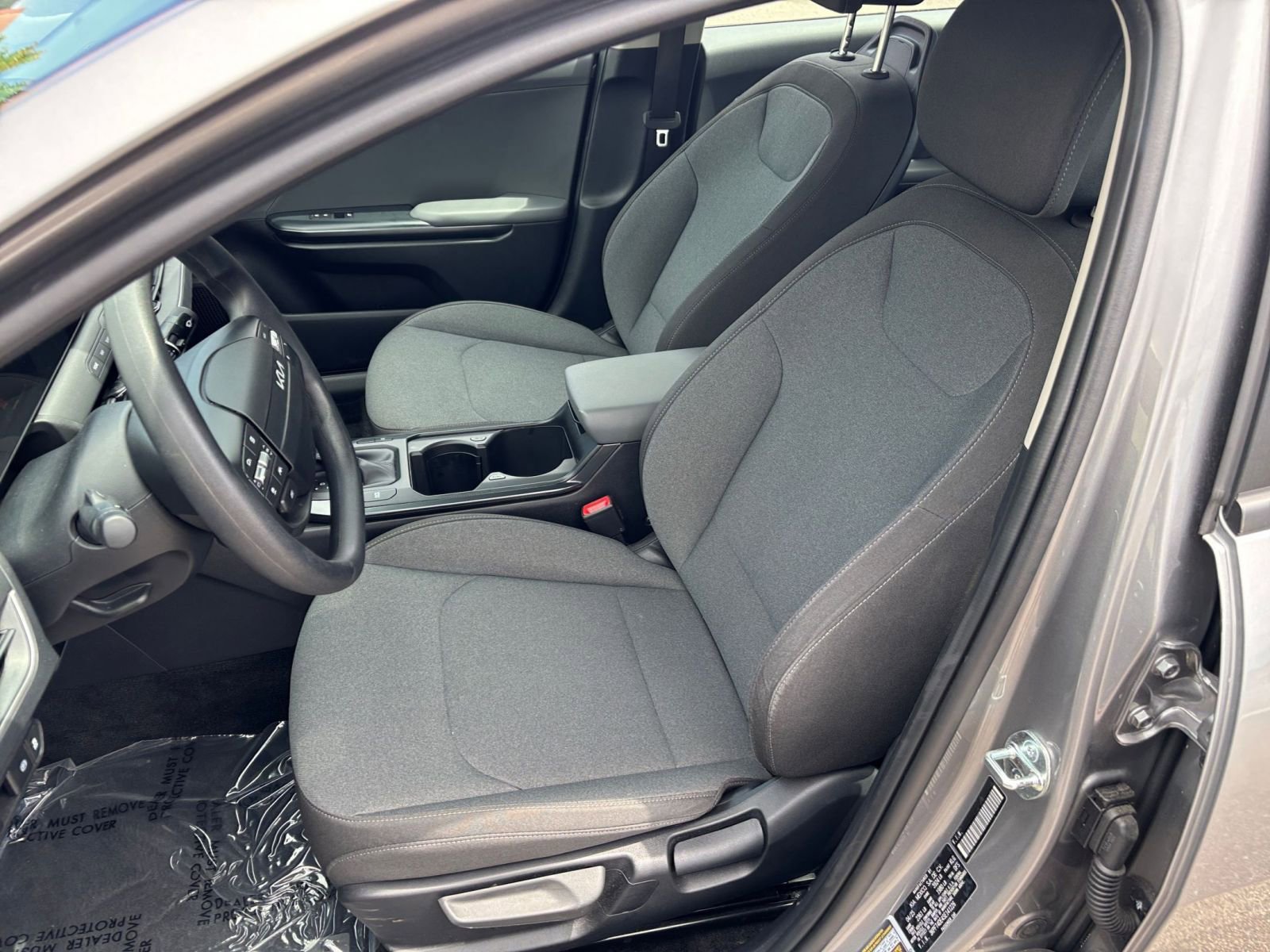 Used 2025 Kia K4 FWD image 36