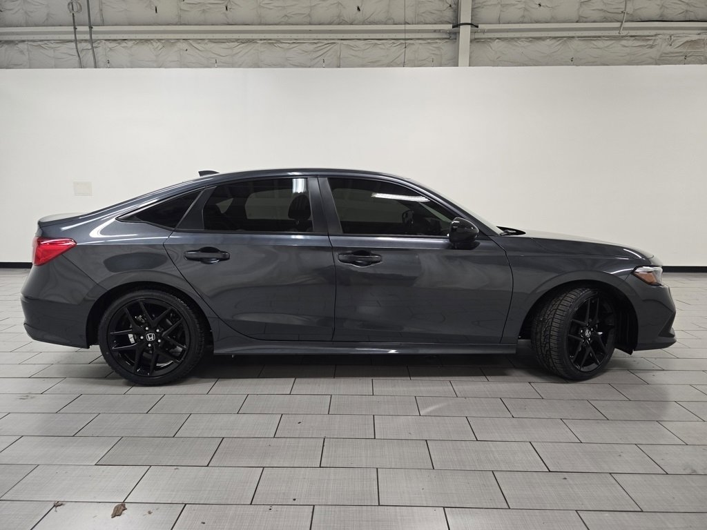 Used 2023 Honda Civic Sport image 16