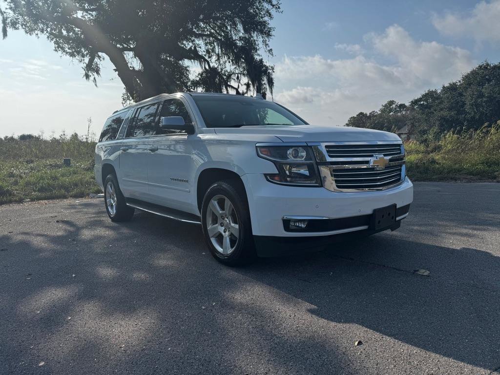 Used 2017 Chevrolet Suburban Premier AWD/4WD image 8