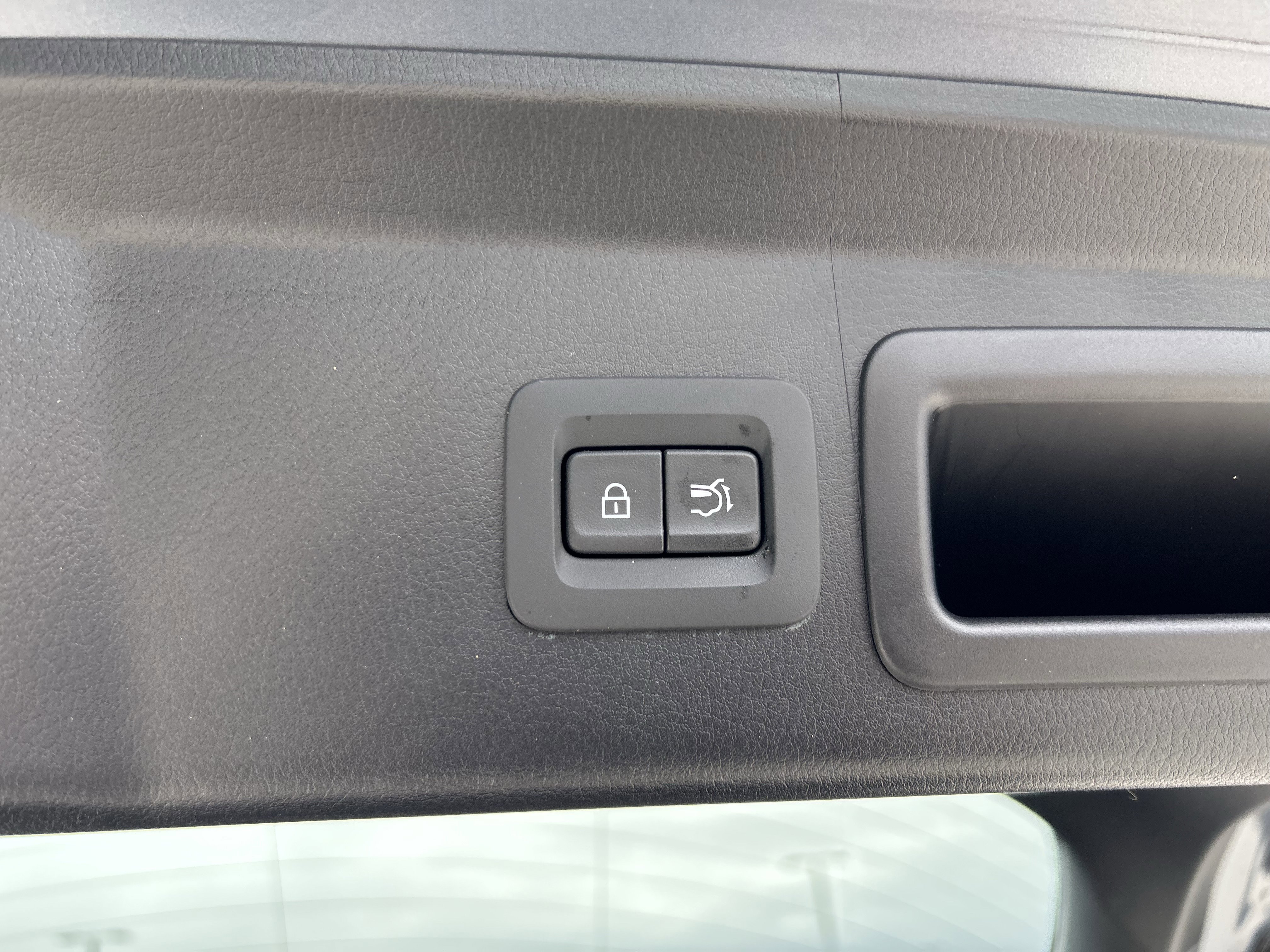 Certified 2025 MAZDA CX-30 2.5 Turbo w/ Premium Package image 29