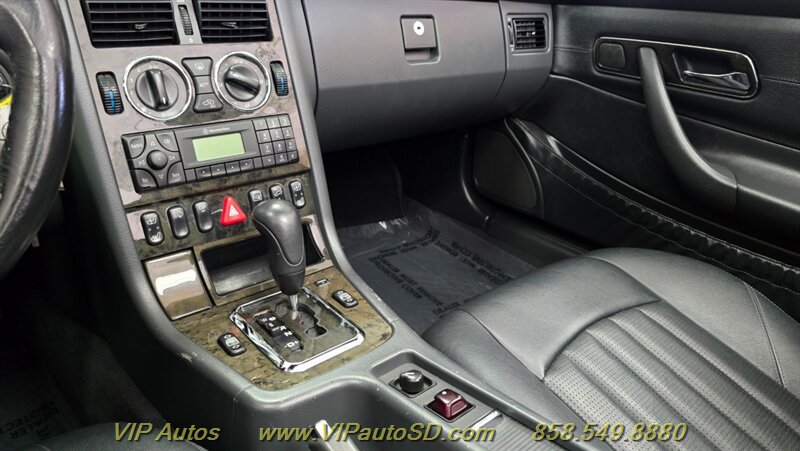 Used 2003 Mercedes-Benz SLK 32 AMG image 23