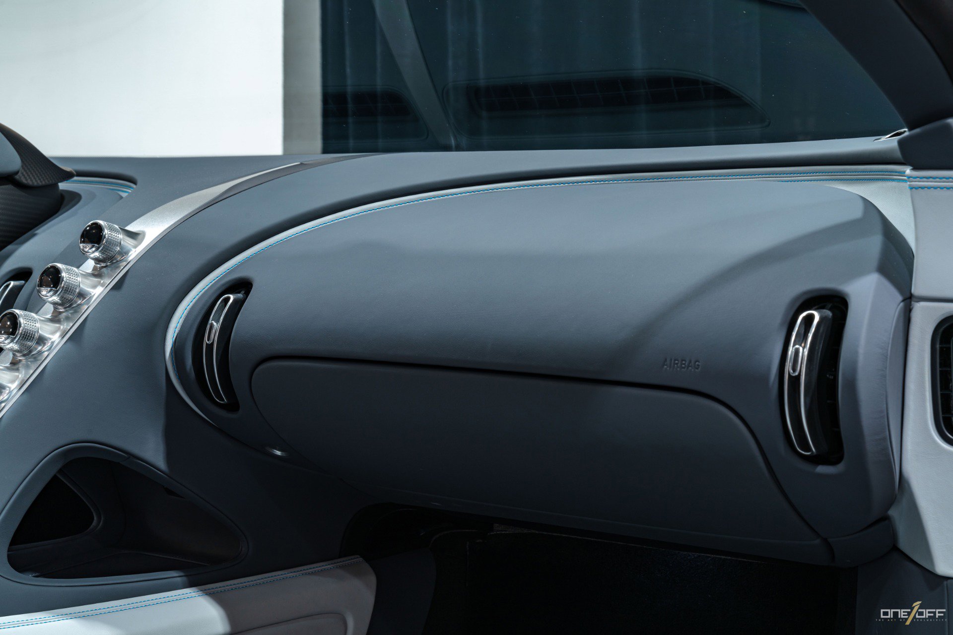 Used 2019 Bugatti Chiron image 43