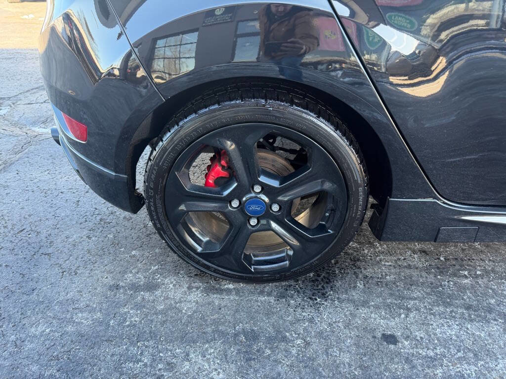 Used 2017 Ford Fiesta ST w/ ST Recaro Package image 10