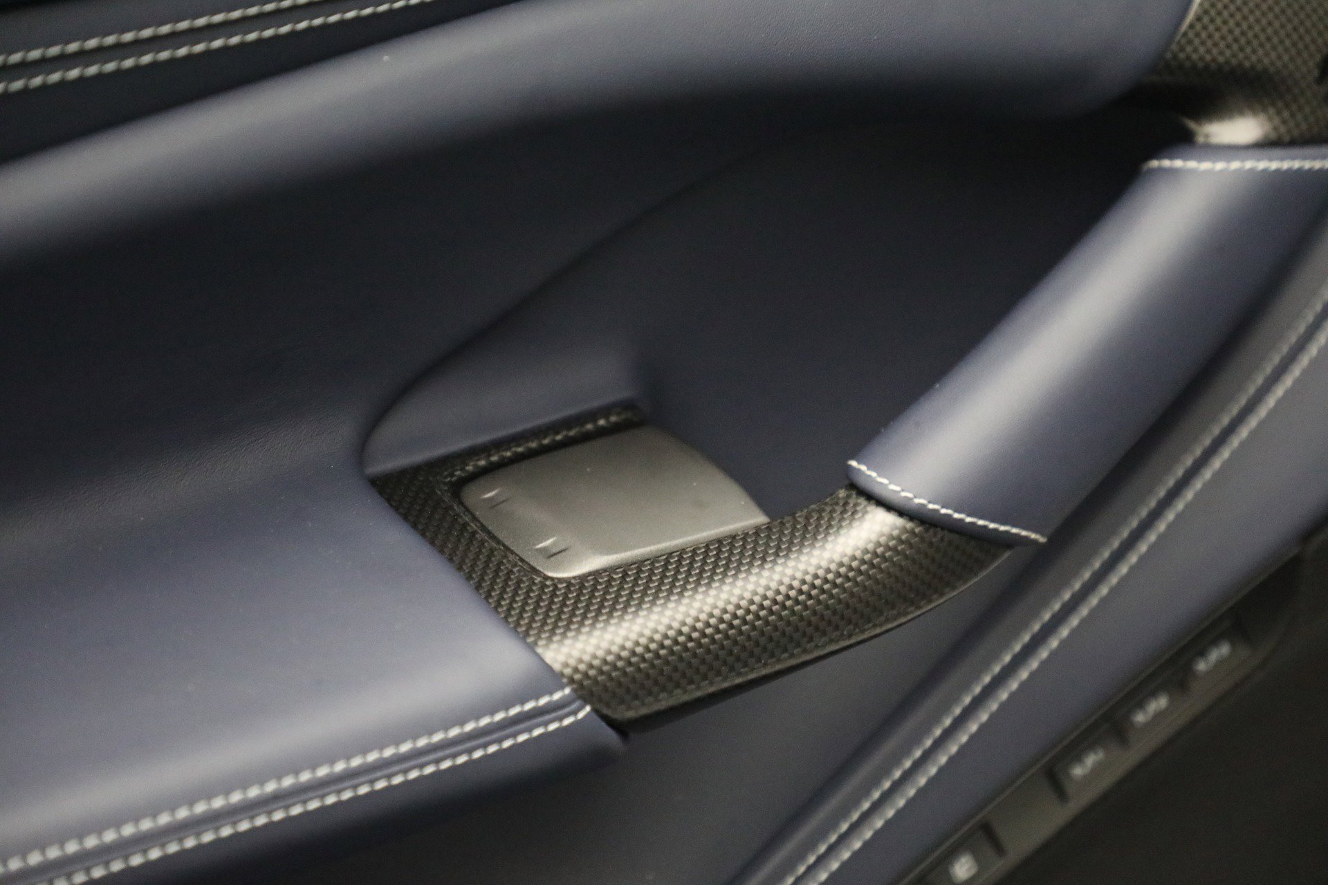 Certified 2022 Ferrari F8 Tributo image 23