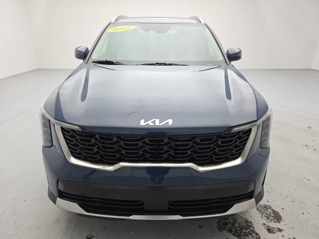 Used 2025 Kia Sorento S w/ Panoramic Sunroof Package AWD/4WD image 4