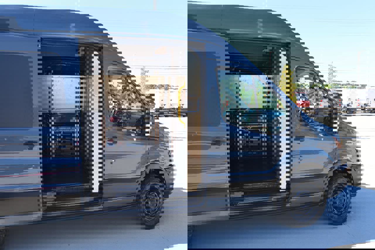 Used 2019 Ford Transit 250 148 High Roof Extended image 11