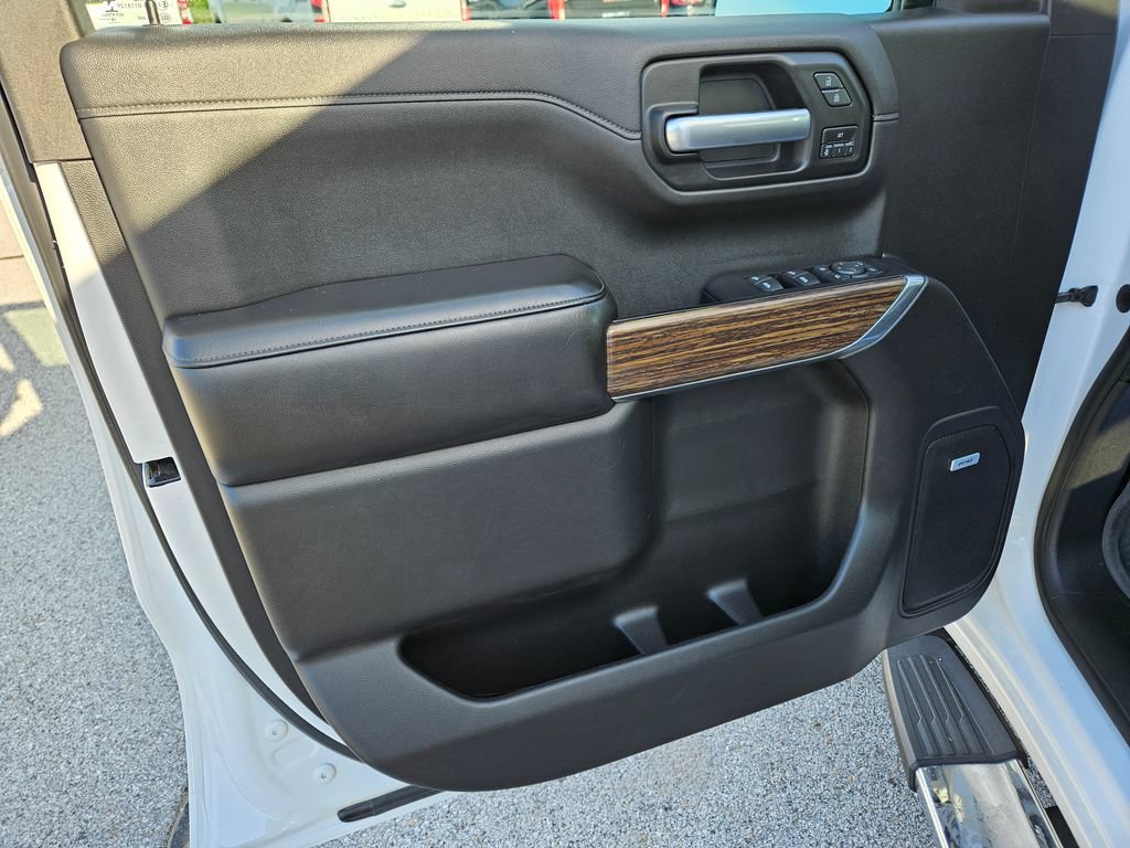Used 2019 Chevrolet Silverado 1500 High Country w/ Technology Package AWD/4WD image 21