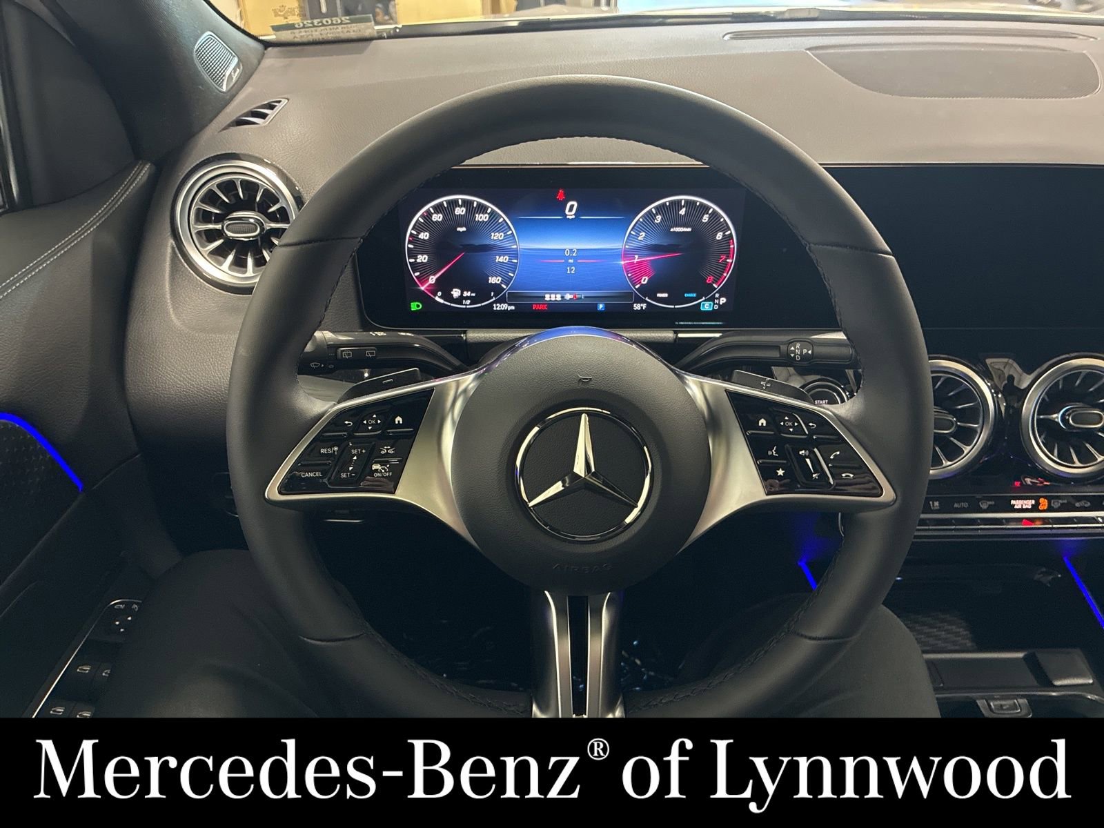 New 2026 Mercedes-Benz GLA 250 4MATIC image 10