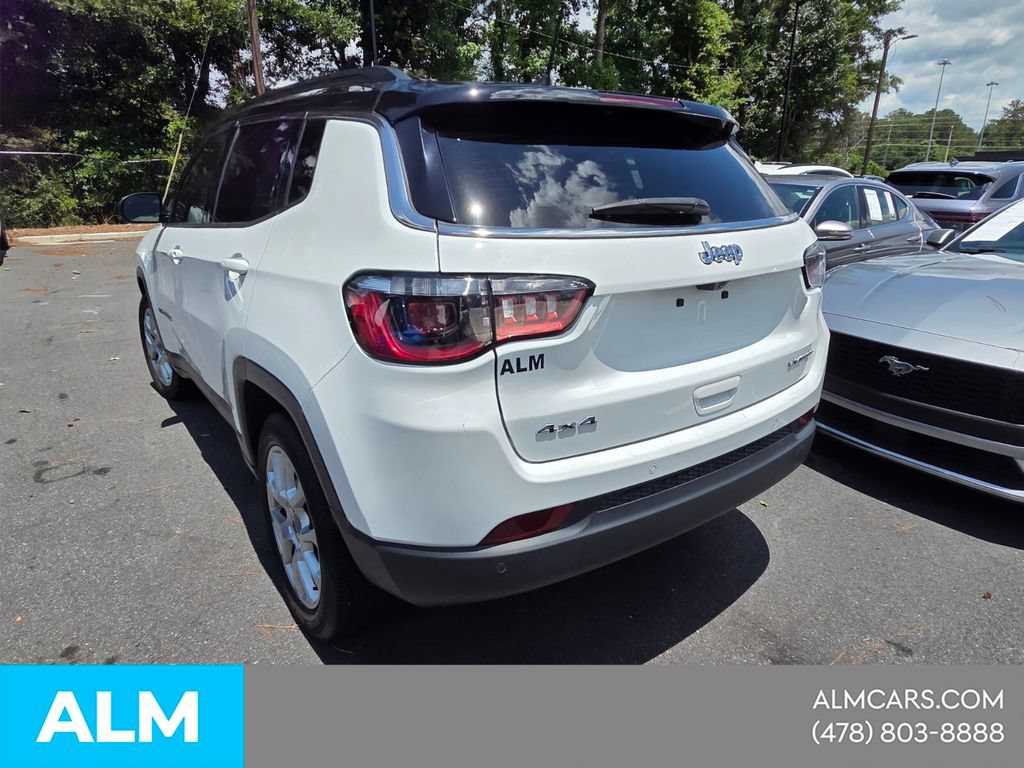 Used 2025 Jeep Compass Limited AWD/4WD image 11
