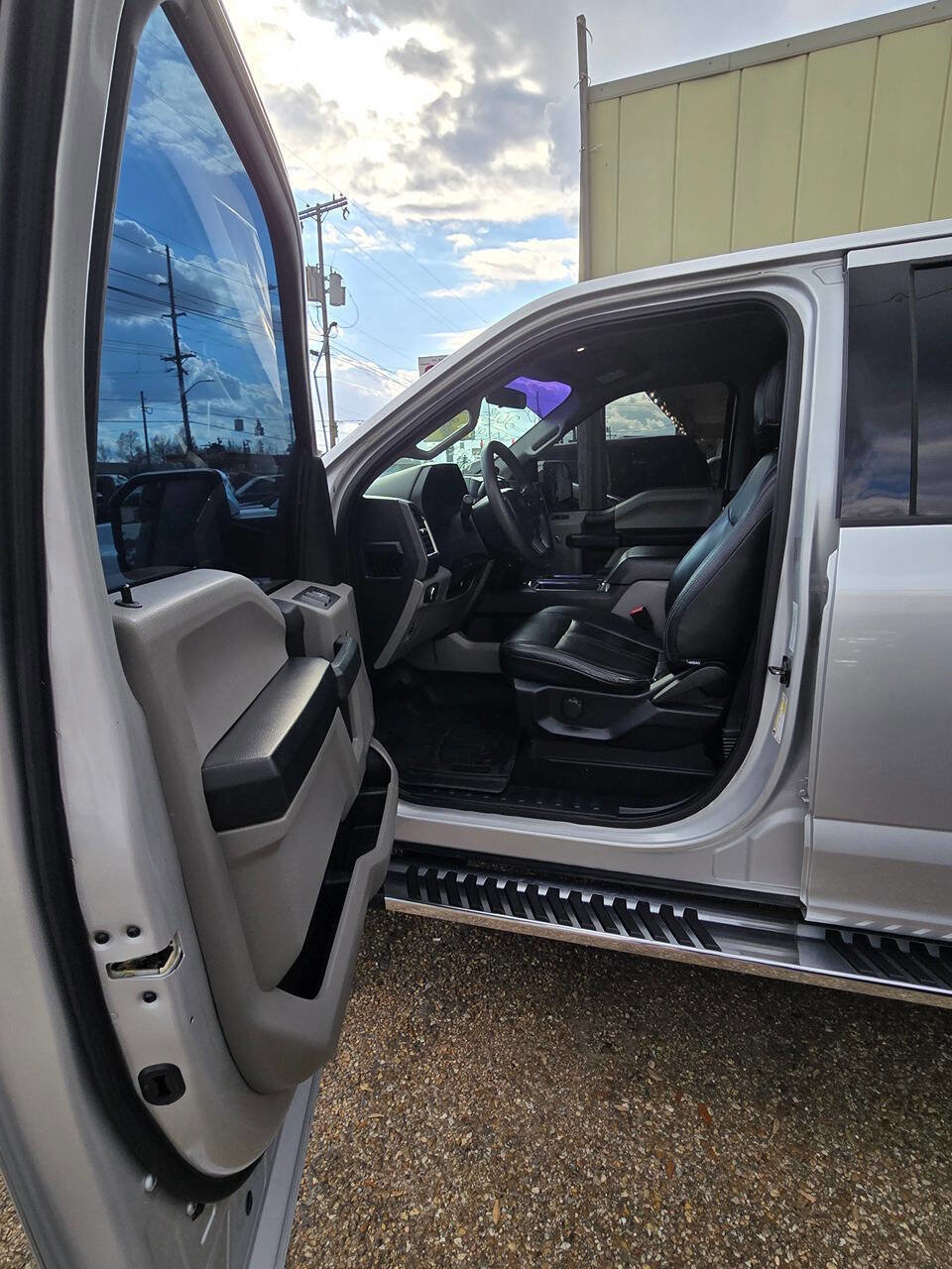 Used 2018 Ford F150 XL w/ Equipment Group 101A Mid image 6