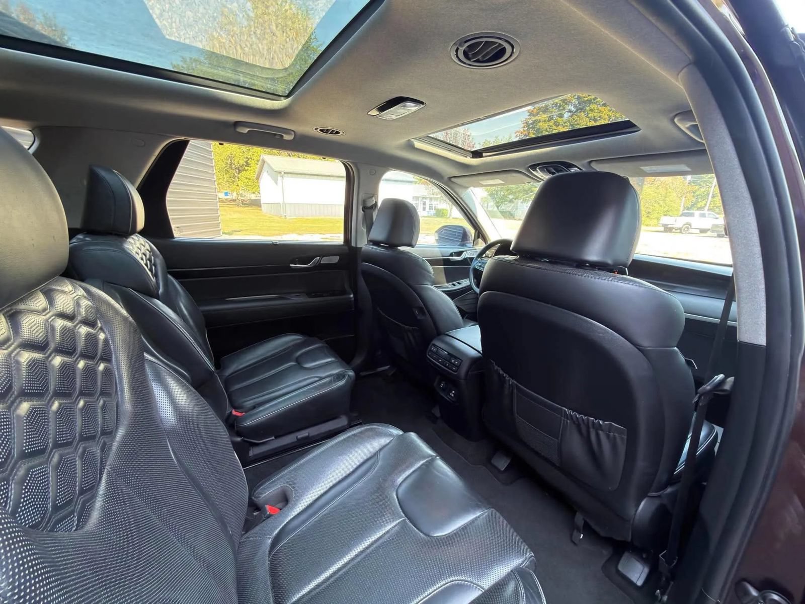 Used 2022 Hyundai Palisade Limited AWD/4WD image 17