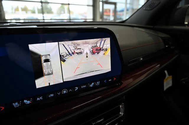 New 2026 Chevrolet Traverse RS w/ LPO, Floor Liner Package image 17