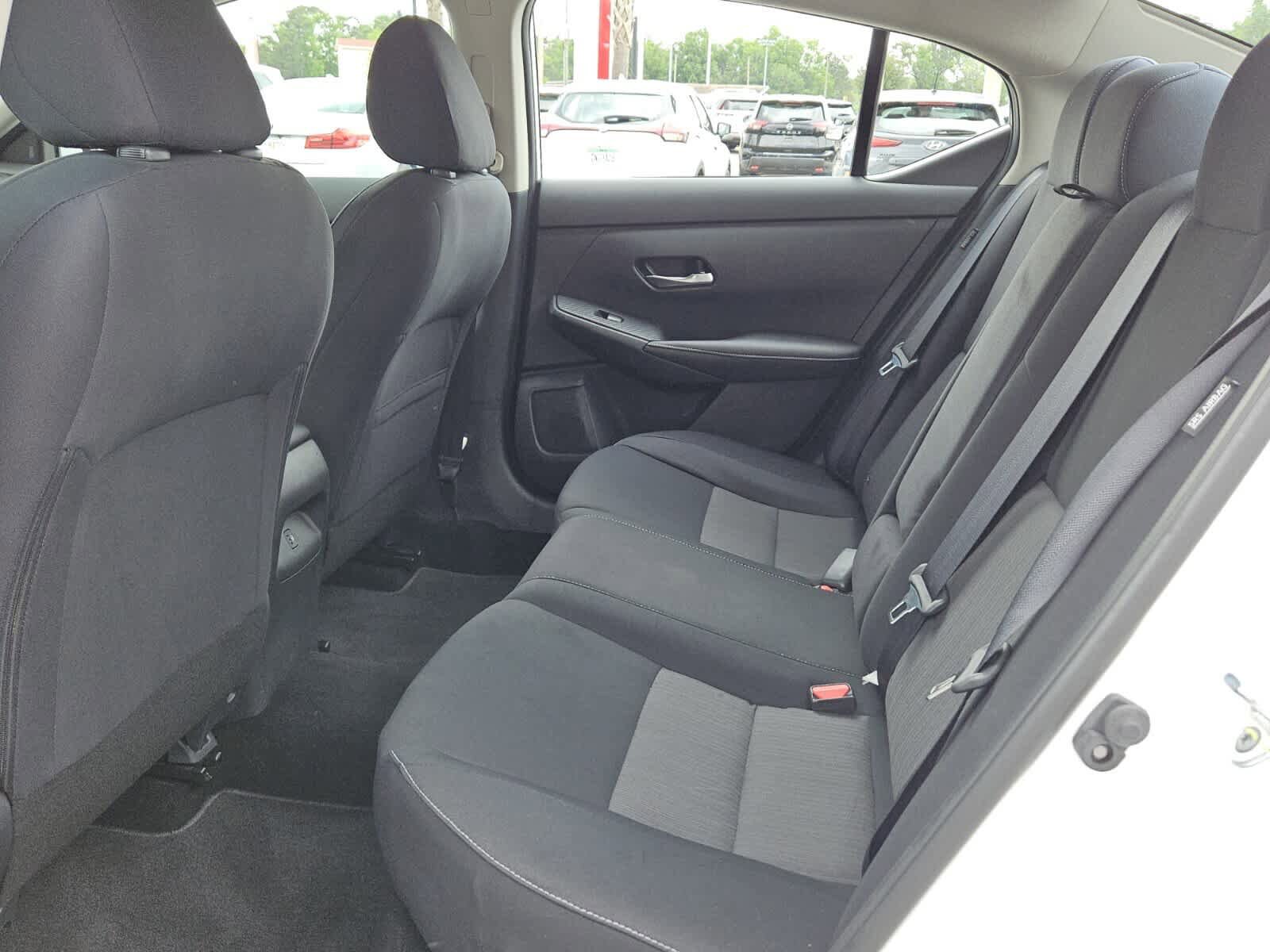 Used 2021 Nissan Sentra SV FWD image 4