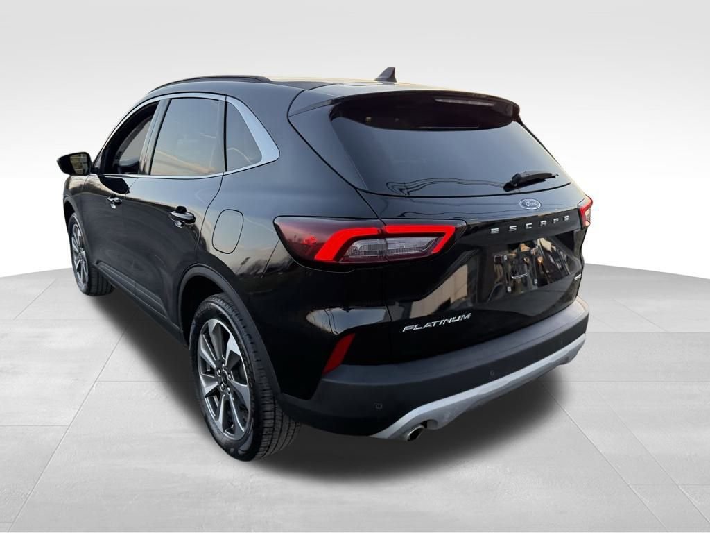 Used 2025 Ford Escape Platinum image 7