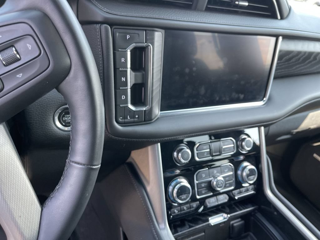 Used 2023 GMC Yukon Denali AWD/4WD image 8