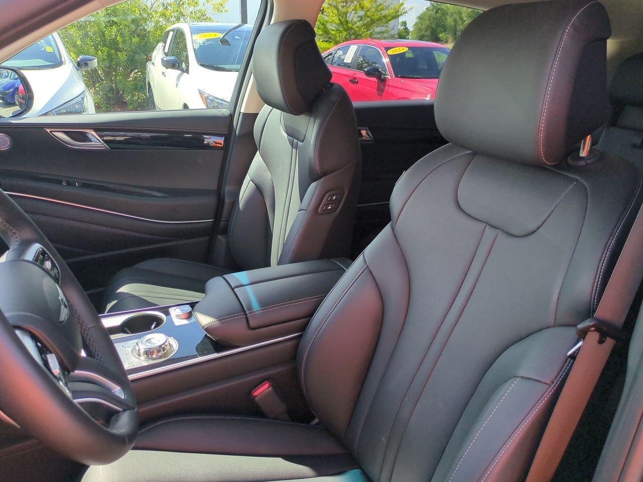 Used 2026 Genesis GV80 2.5T AWD/4WD image 16