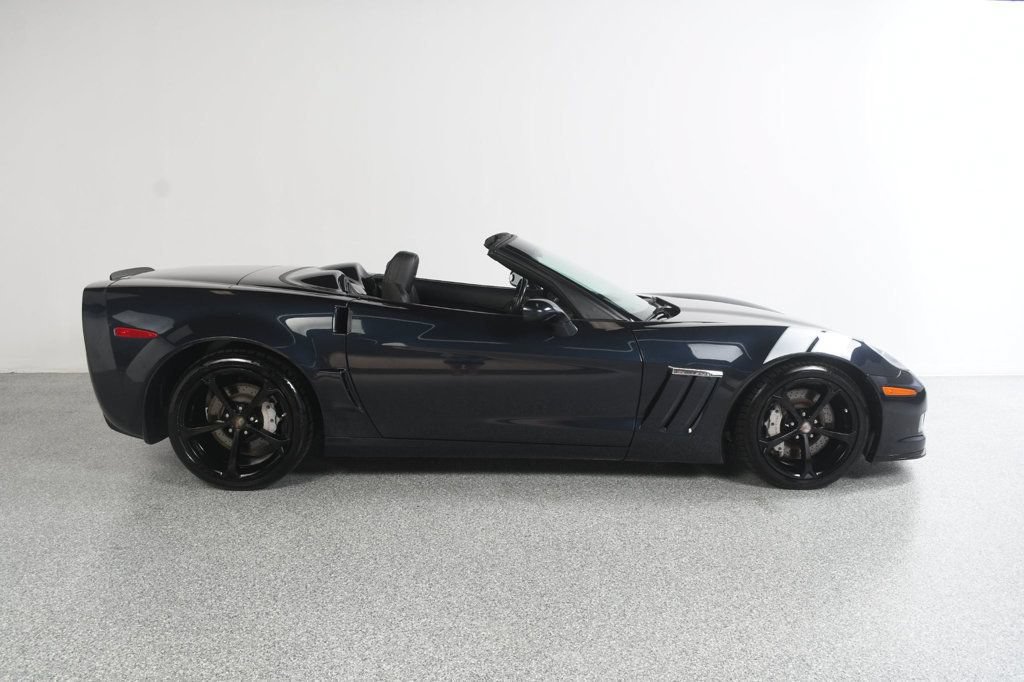 Used 2013 Chevrolet Corvette Grand Sport w/ 3LT Preferred Equipment Group RWD image 17