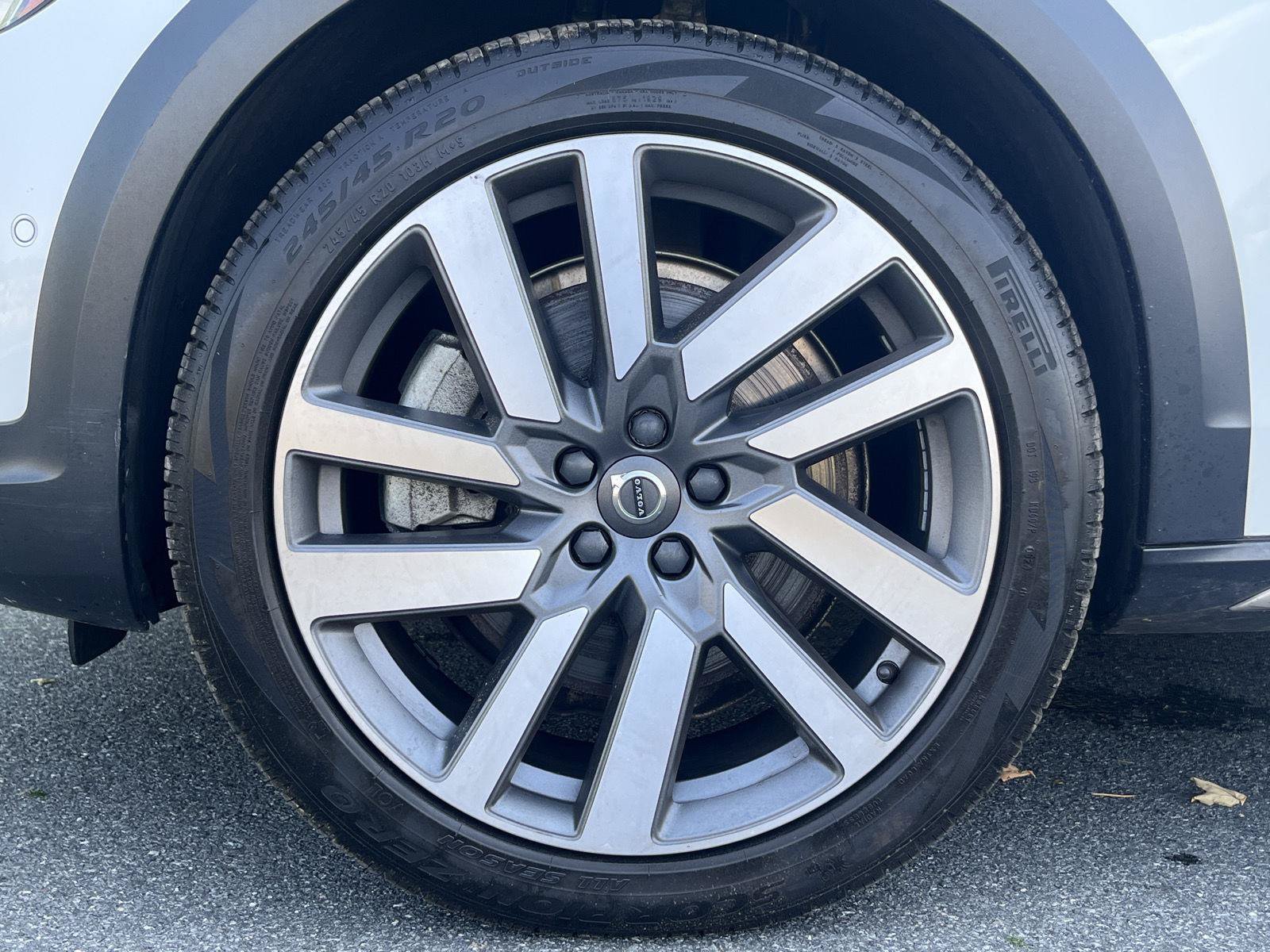 Used 2023 Volvo V90 B6 Cross Country Plus w/ Climate Package AWD/4WD image 28