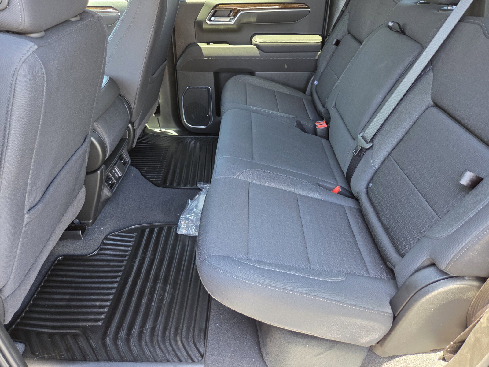 New 2025 GMC Sierra 1500 Elevation image 7