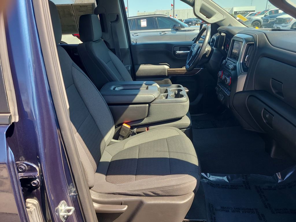 Used 2021 Chevrolet Silverado 1500 LT image 44