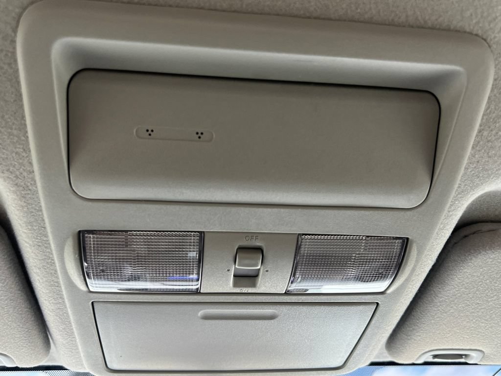 Used 2019 Nissan Frontier SV RWD image 7