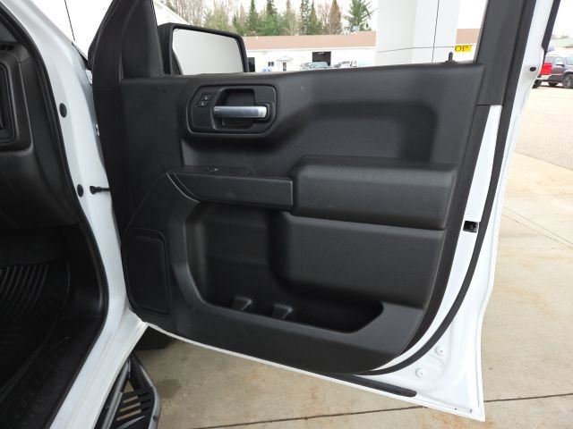 Used 2020 Chevrolet Silverado 1500 Custom w/ Custom Value Package image 43