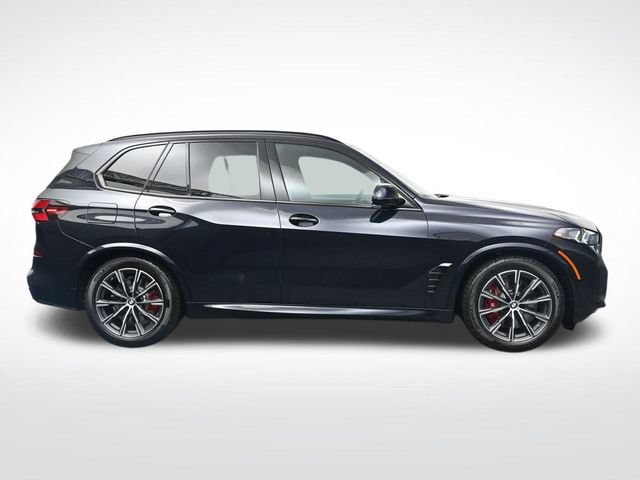 New 2026 BMW X5 xDrive50e w/ M Sport Package AWD/4WD image 3