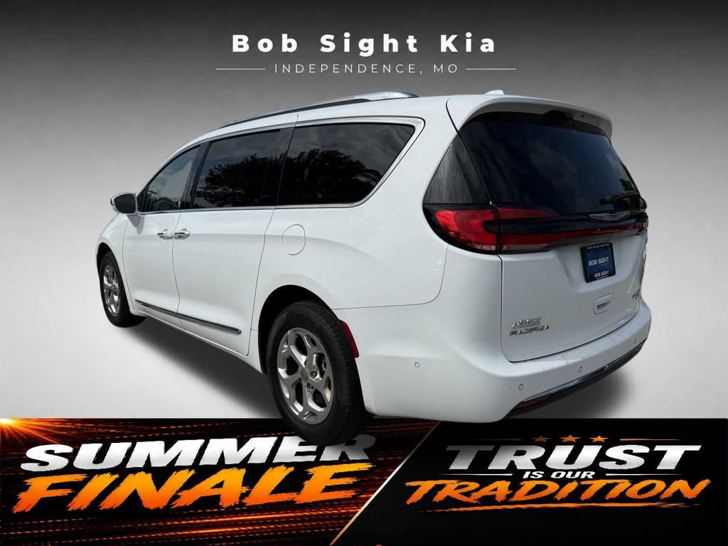 Used 2021 Chrysler Pacifica Limited w/ Premium & Safety Sphere Group AWD/4WD image 8