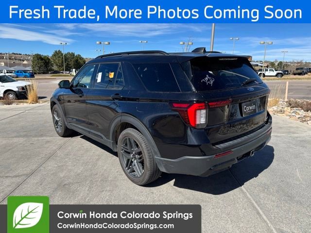 Used 2025 Ford Explorer ST-Line w/ ST-Line Street Pack image 5
