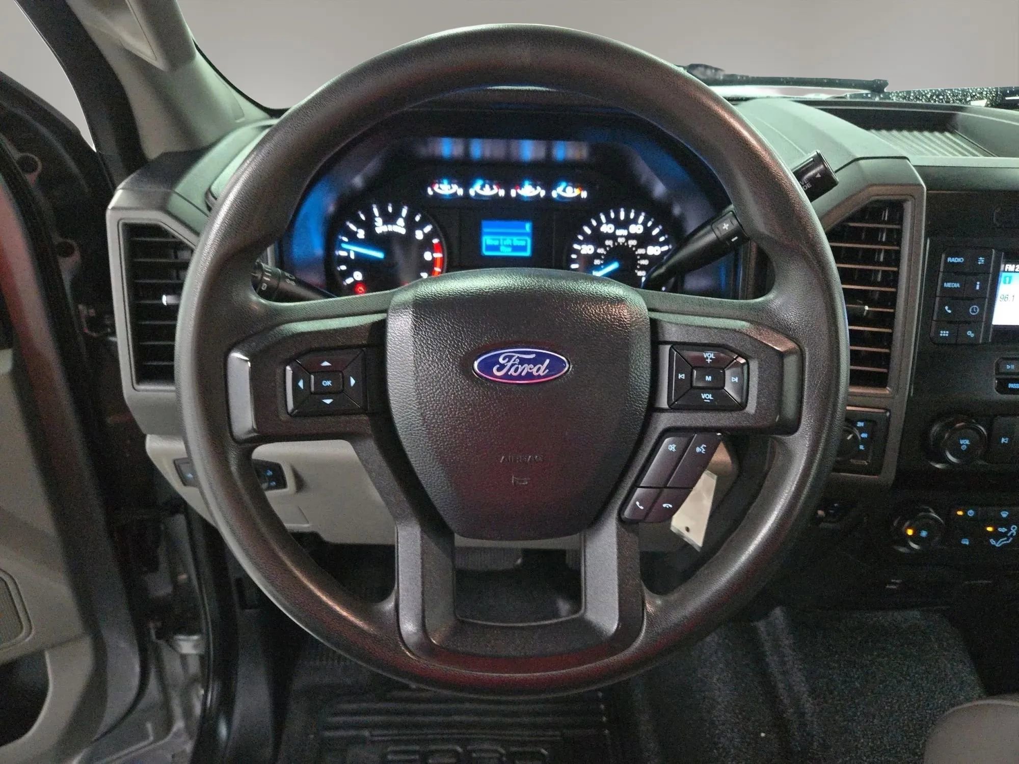 Used 2020 Ford F250 XL w/ Power Equipment Group image 17