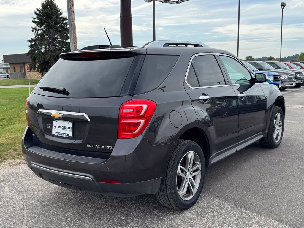 Used 2016 Chevrolet Equinox LTZ w/ Enhanced Convenience Package AWD/4WD image 39