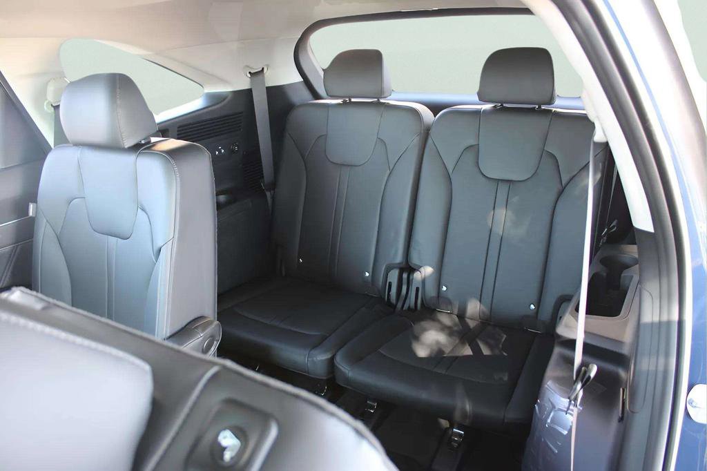 New 2025 Kia Sorento SX image 13